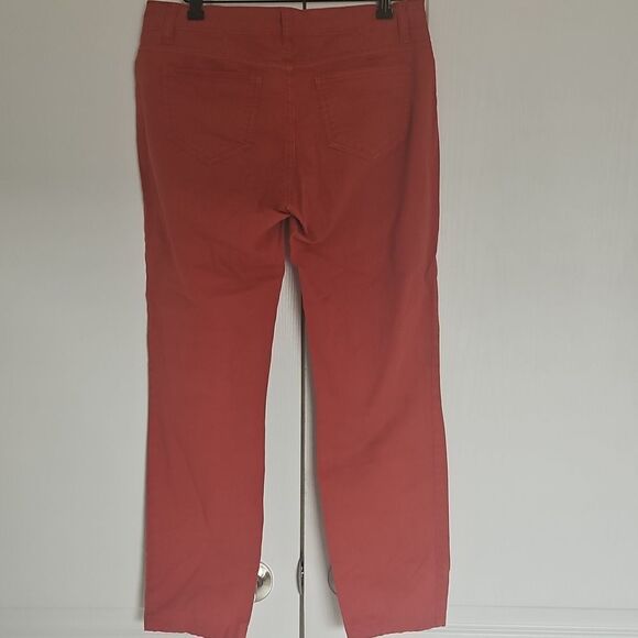 Women's Red High-Waist Pants - Picture 15 of 16